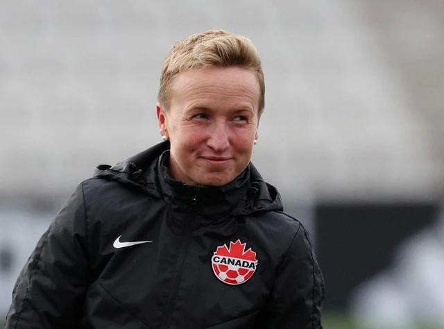 HLV Bev Priestman sẽ bị đình chỉ công việc tại Olympic Paris 2024. Ảnh REUTERS