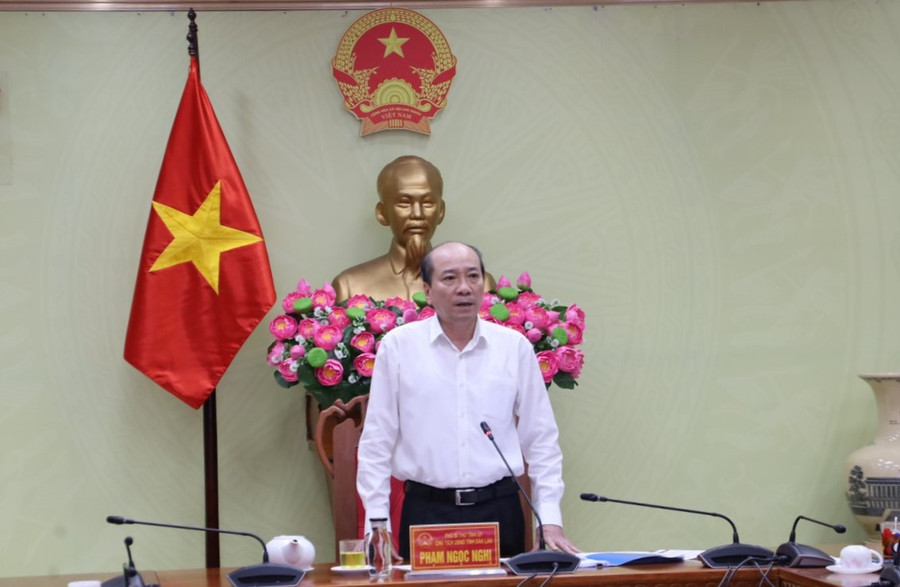 Chủ tịch UBND tỉnh Đắk Lắk Phạm Ngọc Nghị yêu cầu các đơn vị liên quan đẩy nhanh tiến độ triển khai dự án cao tốc đi Khánh Hòa. Ảnh: Minh Huệ Chủ tịch UBND tỉnh Đắk Lắk Phạm Ngọc Nghị yêu cầu các đơn vị liên quan đẩy nhanh tiến độ triển khai dự án cao tốc đi Khánh Hòa. Ảnh: Minh Huệ