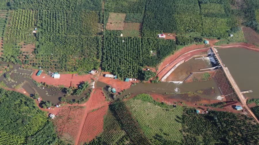 Rất nhiều nhà dân phía dưới hạ lưu dự án.