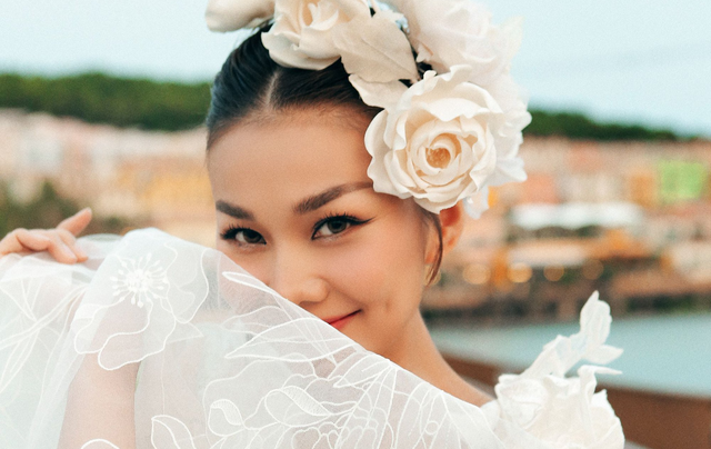 Siêu mẫu Thanh Hằng được bạn trai cầu hôn ở tuổi 40 - Ảnh 1. Nhiều khán giả mong chờ đám cưới của Thanh Hằng trong thời gian tới. Ảnh: FBNV