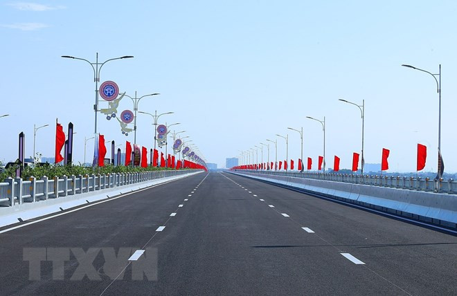 Cầu Vĩnh Tuy giai đoạn 2 chính thức đưa vào sử dụng. (Ảnh: Dương Giang/TTXVN) Cầu Vĩnh Tuy giai đoạn 2 chính thức đưa vào sử dụng. (Ảnh: Dương Giang/TTXVN)