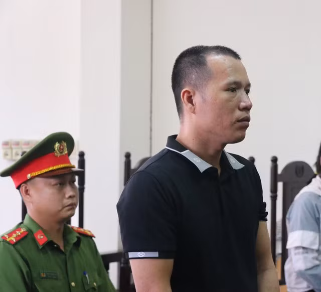 Bị cáo Linh tại phiên tòa. Ảnh: H. Tây