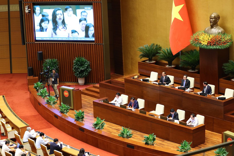 Đại biểu tham gia thảo luận ở hội trường. (Ảnh: TTXVN) Đại biểu tham gia thảo luận ở hội trường. (Ảnh: TTXVN)