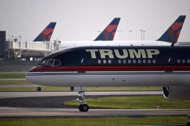 Chuyên cơ của ứng viên Tổng thống Mỹ Donald Trump. Ảnh AFP