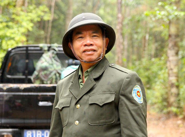 Ông Trịnh Viết Ty đã giữ rừng Kon Chư Răng hơn 20 năm. Ông Trịnh Viết Ty đã giữ rừng Kon Chư Răng hơn 20 năm.