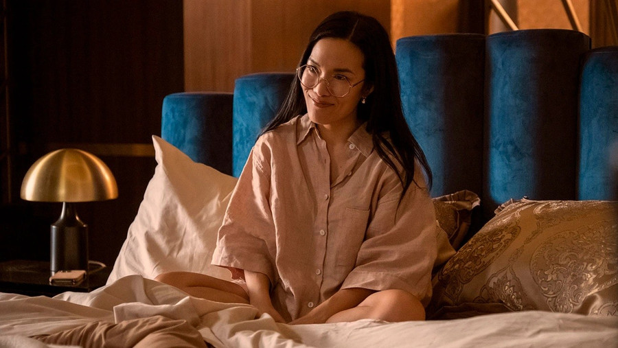 Nữ chính Ali Wong. Nữ chính Ali Wong.