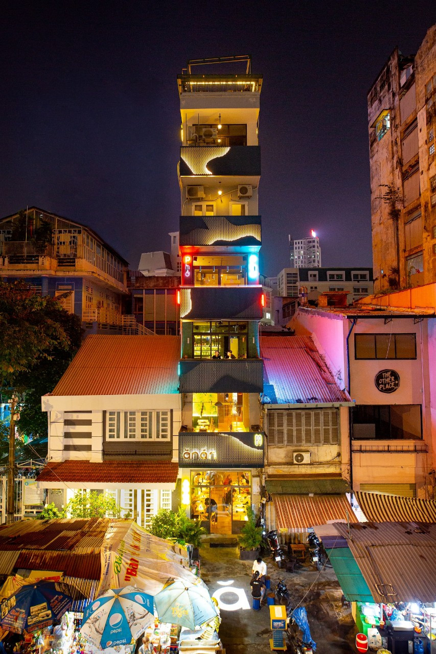 Khám phá ẩm thực ở Việt Nam là hành trình không thể bỏ qua. Ảnh: W.P