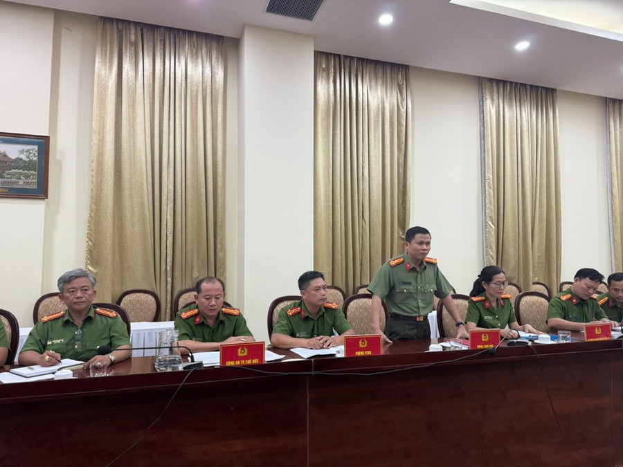 Quang cảnh buổi họp báo Quang cảnh buổi họp báo