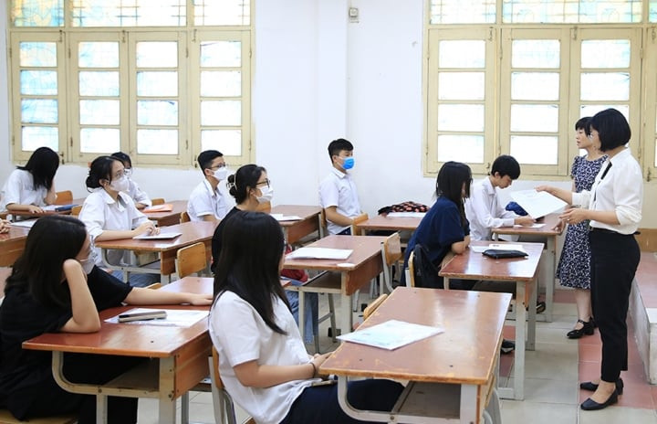 Các thí sinh tham dự kỳ thi tốt nghiệp THPT năm 2023. (Ảnh minh họa) Các thí sinh tham dự kỳ thi tốt nghiệp THPT năm 2023. (Ảnh minh họa)