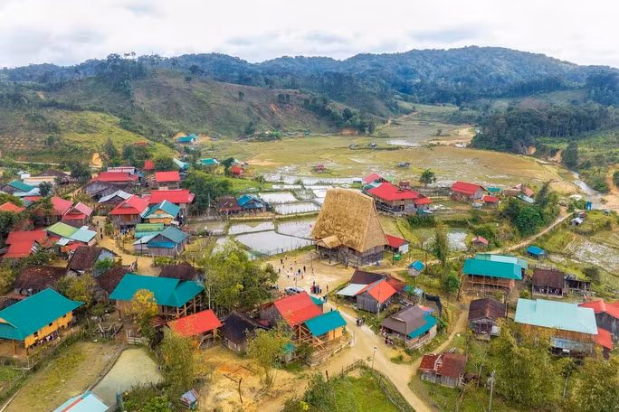 Những ngôi làng với nét văn hóa đặc trưng của du lịch tỉnh Kon Tum.