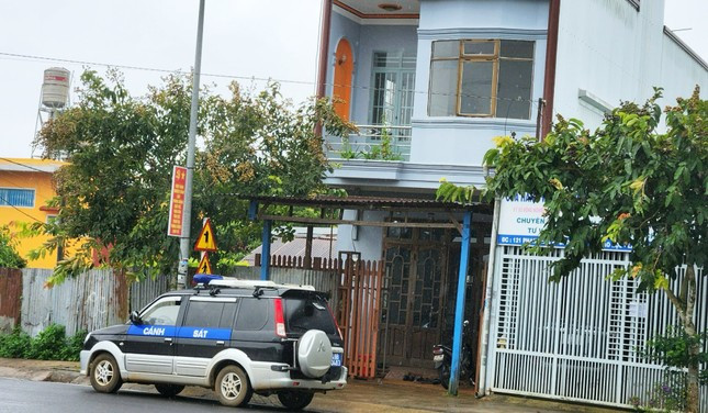 Khám xét nơi ở của bị can Đoàn Ngọc Hùng