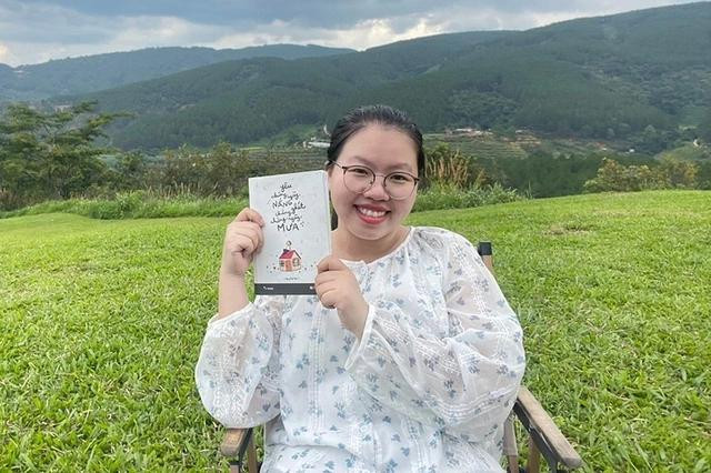 Vượt qua nhiều khó khăn, Kim Lài đã có thành tích học tập xuất sắc và được nhận học bổng của Chính phủ Trung Quốc trị giá 1,2 tỉ đồng