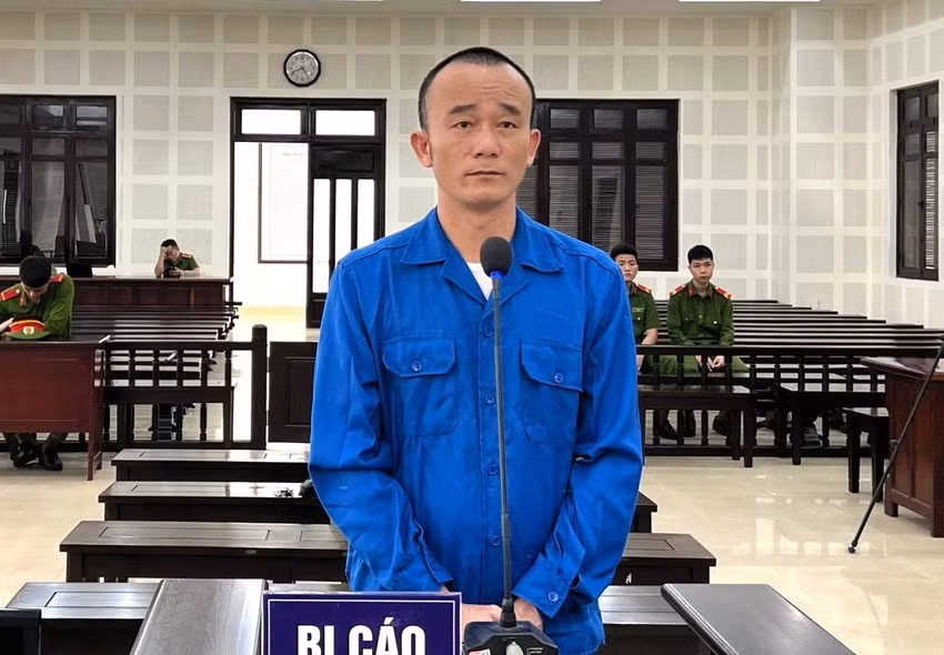 Bị cáo Nhân trước tòa. Ảnh: MT.