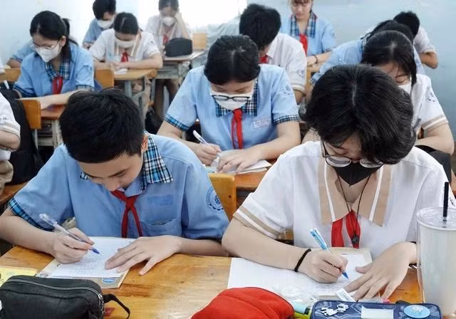 Phụ huynh cần thấu hiểu rằng dù kết quả học tập như thế nào thì đó cũng là những thành quả, nỗ lực của con em mình. ẢNH MINH HỌA: ĐÀO NGỌC THẠCH