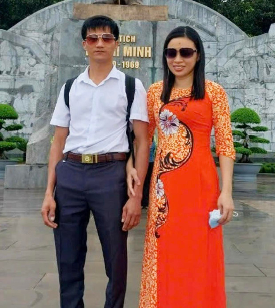 Vợ chồng anh Nguyễn Văn Trình và chị Đoàn Thị Điệp ở 286 Lê Duẩn (TP. Pleiku) luôn quan tâm, chia sẻ với nhau để xây dựng gia đình hạnh phúc. Ảnh: Đinh Yến Vợ chồng anh Nguyễn Văn Trình và chị Đoàn Thị Điệp ở 286 Lê Duẩn (TP. Pleiku) luôn quan tâm, chia sẻ với nhau để xây dựng gia đình hạnh phúc. Ảnh: Đinh Yến