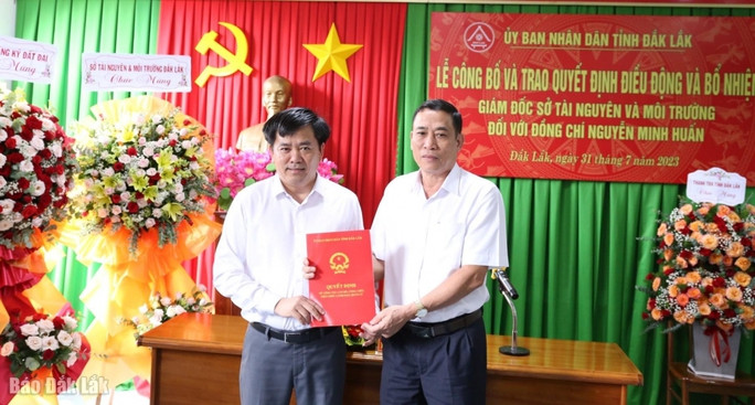 Đắk Lắk điều động, chỉ định Bí thư Huyện ủy Ea Súp và Giám đốc Sở TN-MT - Ảnh 2. Ông Nguyễn Minh Huấn giữ chức vụ Giám đốc Sở Tài nguyên và Môi trường.