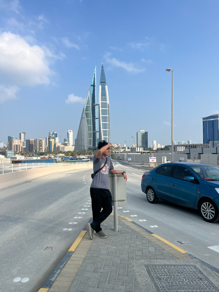 Tại Bahrain,một quốc đảo nằm giữa Qatar và duyên hải đông bắc của Ả Rập Xê Út.