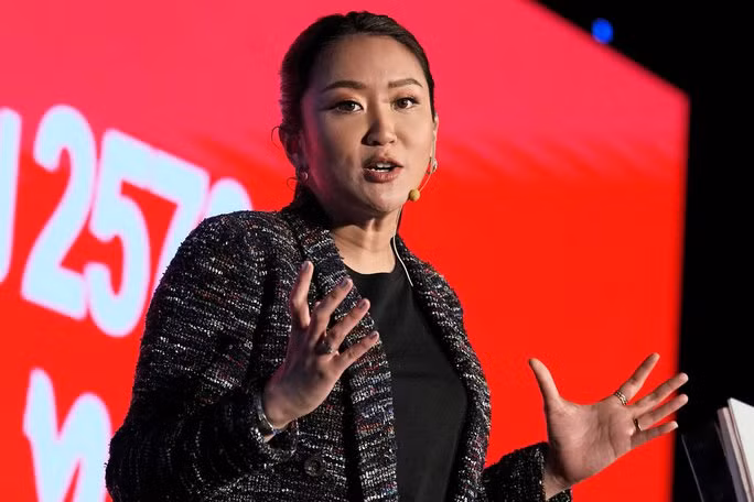 Bà Paetongtarn Shinawatra, con gái út của ông Thaksin Shinawatra. Ảnh: AP