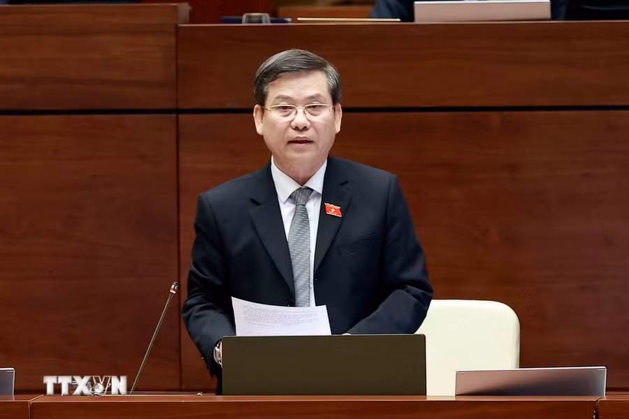 Ông Lê Minh Trí được bầu làm Chánh án Tòa án nhân dân tối cao nhiệm kỳ 2021-2026. (Ảnh: Doãn Tấn/TTXVN) Ông Lê Minh Trí được bầu làm Chánh án Tòa án nhân dân tối cao nhiệm kỳ 2021-2026. (Ảnh: Doãn Tấn/TTXVN)