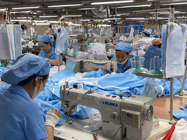 Để hưởng lương hưu 75%, người lao động đóng BHXH thế nào? ảnh 1