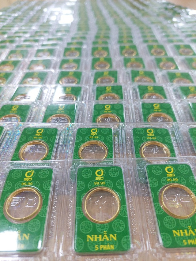 Đây là lần thứ 12 công ty tri ân những người lao động làm đủ 4 năm.