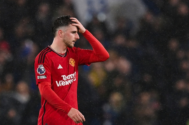 M.U gục ngã trước cuộc ngược dòng ngoạn mục của Chelsea. Ảnh: AFP