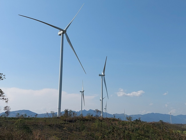 Điện gió trên địa bàn tỉnh Gia Lai được doanh nghiệp tham gia lập quy hoạch. Điện gió trên địa bàn tỉnh Gia Lai được doanh nghiệp tham gia lập quy hoạch.