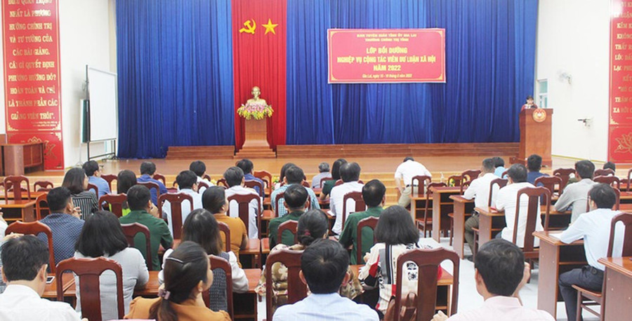 Quang cảnh lớp bồi dưỡng nghiệp vụ cộng tác viên dư luận xã hội năm 2022. Ảnh: Phan Lài