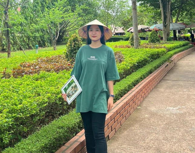 Thu Thủy luôn nỗ lực hết mình với mục tiêu đề ra. Thu Thủy luôn nỗ lực hết mình với mục tiêu đề ra.