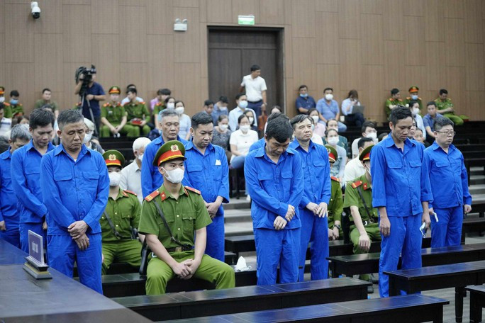 Các bị cáo tại phiên toà hôm nay. Các bị cáo tại phiên toà hôm nay.