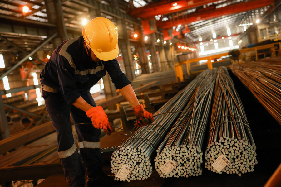 Đa số người lao động trực tiếp hi vọng được giảm tuổi hưu (ảnh minh họa). Ảnh: Hải Nguyễn