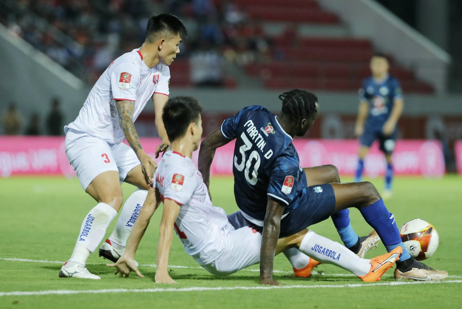 CLB HAGL sẽ mất chân sút Martin Dzilah đến hết mùa CLB HAGL sẽ mất chân sút Martin Dzilah đến hết mùa