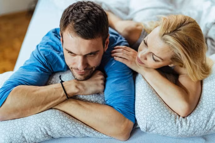 Thuốc lá tác động rất lớn đến bộ máy sinh sản của quý ông - Ảnh minh họa từ Internet