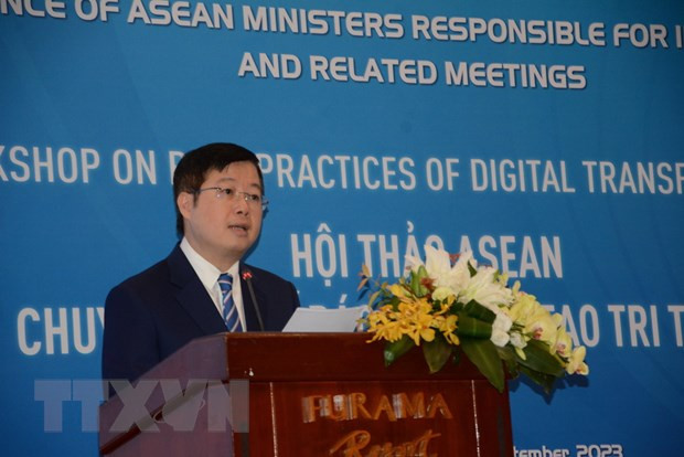 Thứ trưởng Bộ Thông tin và Truyền Thông Nguyễn Thanh Lâm phát biểu tại Hội thảo. (Ảnh: Văn Dũng/TTXVN) Thứ trưởng Bộ Thông tin và Truyền Thông Nguyễn Thanh Lâm phát biểu tại Hội thảo. (Ảnh: Văn Dũng/TTXVN)