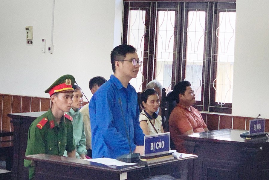 Bị cáo tại phiên tòa. Ảnh: VT Bị cáo tại phiên tòa. Ảnh: VT