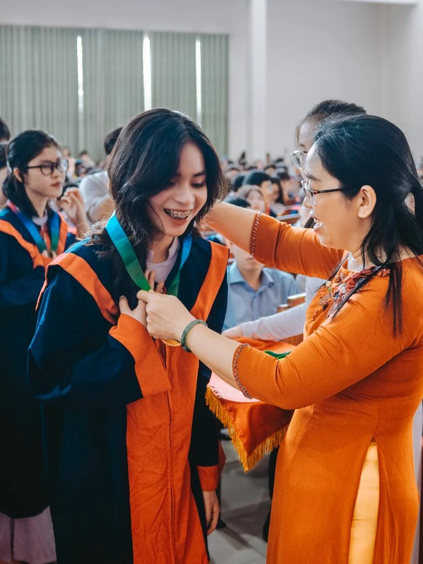 Cô Trang luôn được học sinh yêu quý. Ảnh: NVCC Cô Trang luôn được học sinh yêu quý. Ảnh: NVCC