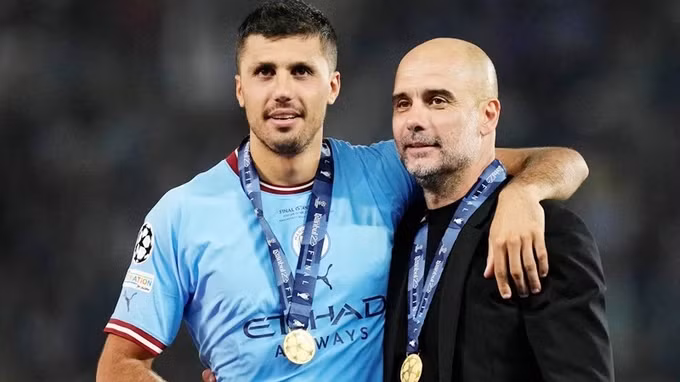HLV Pep Guardiola cùng nhiều đồng nghiệp đã ủng hộ quan điểm của Rodri.