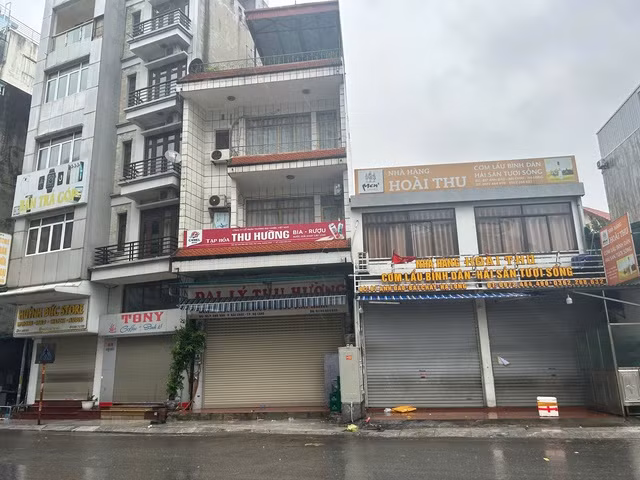 Hàng loạt hàng quán ở Quảng Ninh đóng cửa.