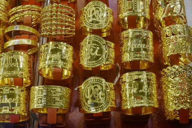 Giá vàng hôm nay trên thế giới tiếp tục tăng