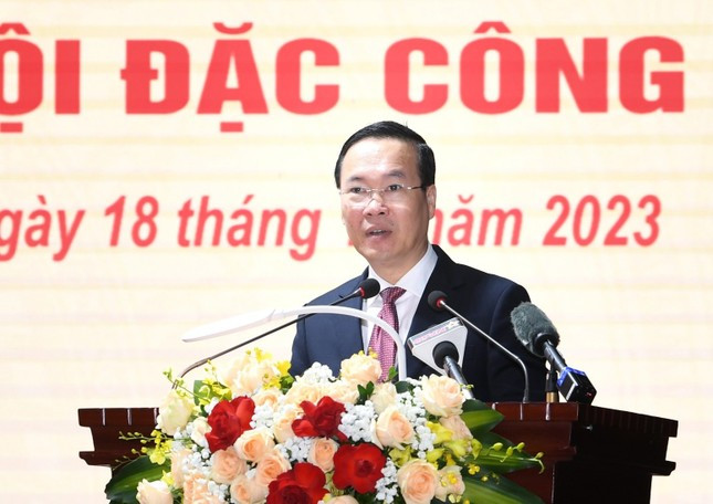 Chủ tịch nước Võ Văn Thưởng phát biểu tại buổi làm việc với Binh chủng Đặc công. Chủ tịch nước Võ Văn Thưởng phát biểu tại buổi làm việc với Binh chủng Đặc công.