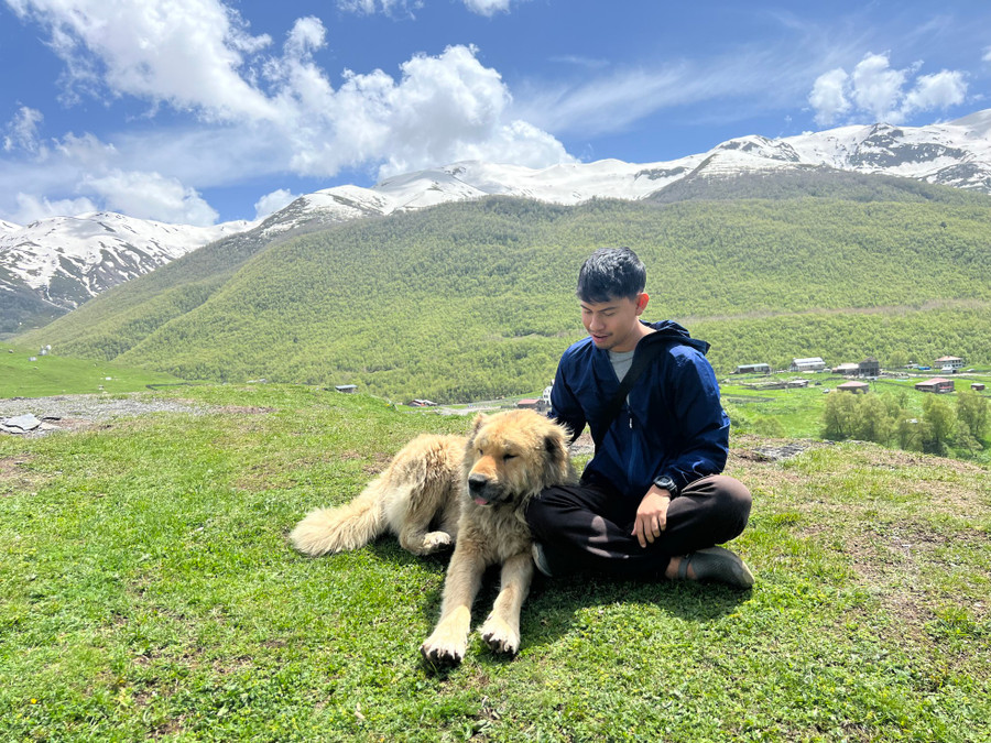 Chuyến đi của Phạm Trọng Thắng đến Georgia (Gruzia)-quốc gia nằm giữa Tây Á và Đông Âu.