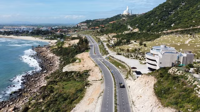 Với cảnh đẹp vốn có, tuyến đường ven biển ĐT.639 sẽ là điểm đến lý tưởng của dân phượt.