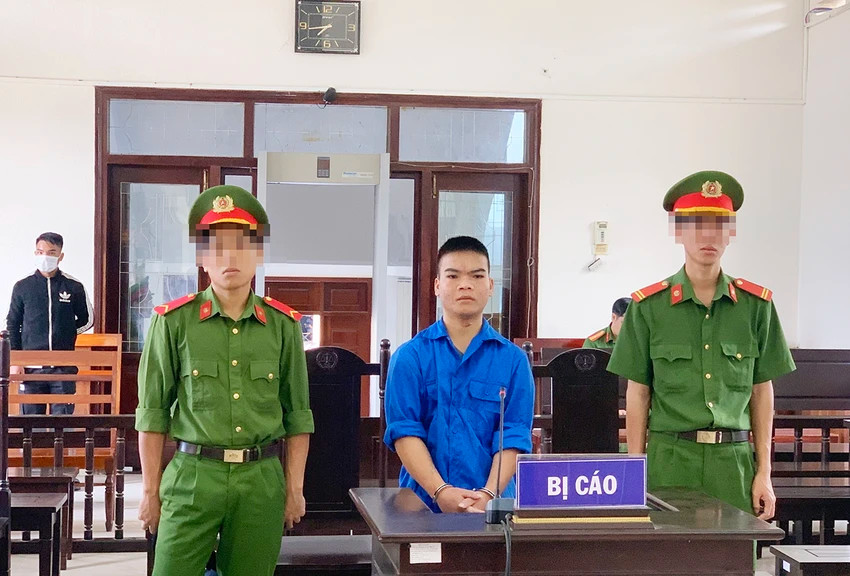 A Thiếu bị phạt mức án 10 năm tù về tội giết người. Ảnh: VH. A Thiếu bị phạt mức án 10 năm tù về tội giết người. Ảnh: VH.