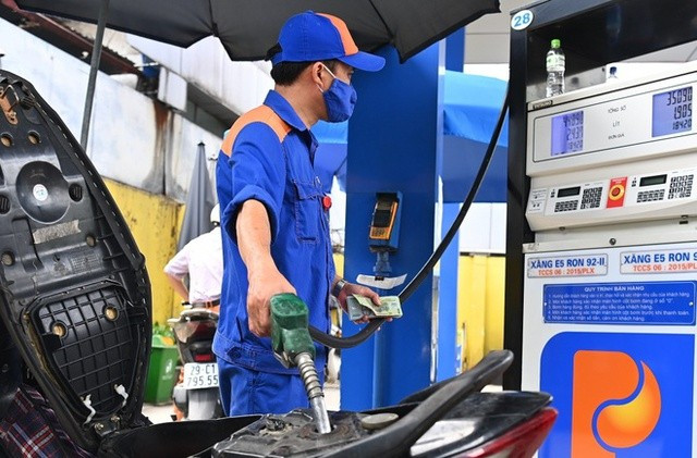 Chính phủ đề xuất kéo dài giảm thuế môi trường với xăng, dầu đến hết năm 2024