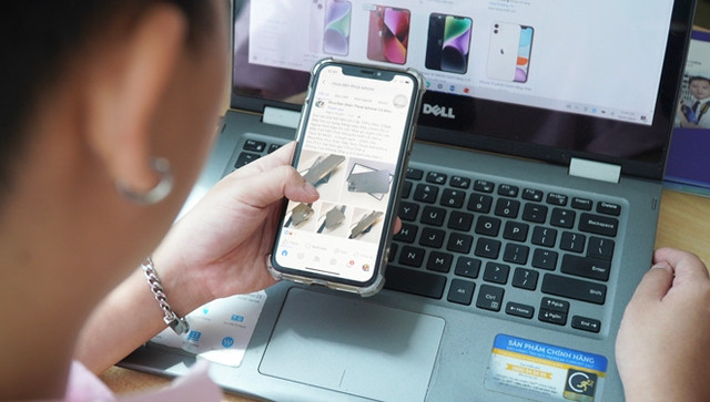 Nhiều người mất tiền vì ham mua hàng giá rẻ trên mạng xã hội .Ảnh: KIM NGÂN Nhiều người mất tiền vì ham mua hàng giá rẻ trên mạng xã hội .Ảnh: KIM NGÂN