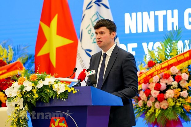 Ông Dan Carden, Chủ tịch Diễn đàn Nghị sỹ Trẻ IPU, Nghị sỹ Hạ viện Vương quốc Anh phát biểu tại hội nghị. (Ảnh: Minh Sơn/Vietnam+) Ông Dan Carden, Chủ tịch Diễn đàn Nghị sỹ Trẻ IPU, Nghị sỹ Hạ viện Vương quốc Anh phát biểu tại hội nghị. (Ảnh: Minh Sơn/Vietnam+)