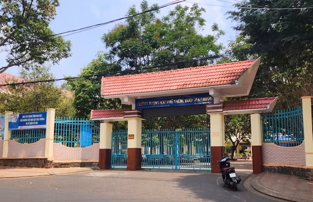 Ngôi trường THPT lâu đời nhất tỉnh Đắk Lắk xảy ra lùm xùm, ảnh hưởng đến công tác dạy và học