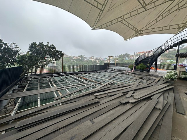 Đà Lạt: Cưỡng chế tháo dỡ cụm công trình nhà hàng, nhà nghỉ vi phạm xây dựng - Ảnh 3. Chủ đầu tư xin tự tháo dỡ công trình xây dựng không phép. Ảnh: L.V