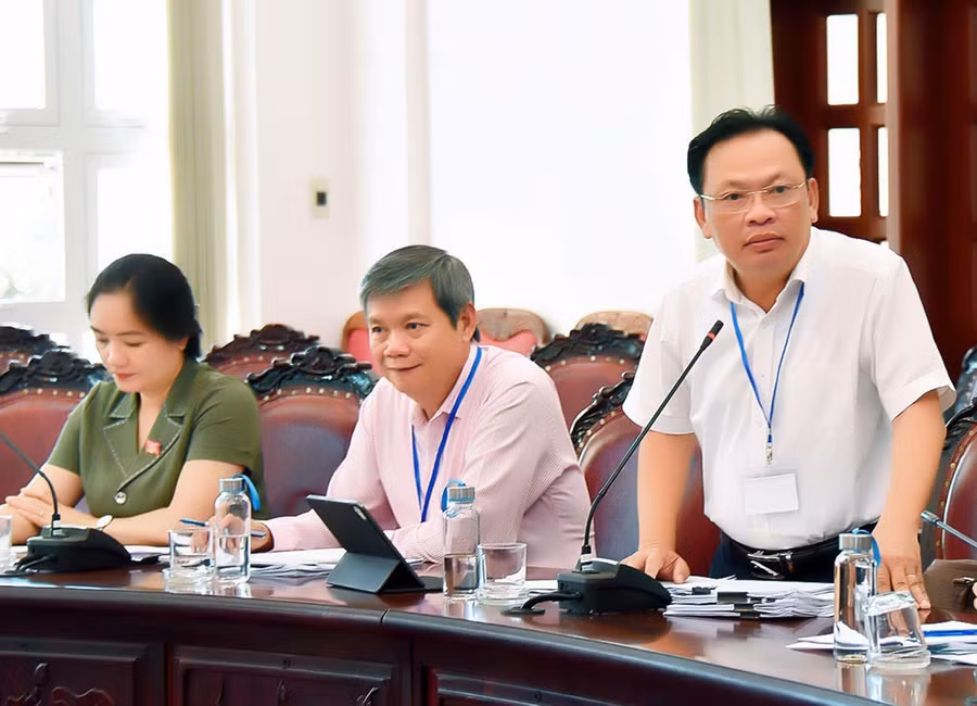 Ngày làm việc thứ 2 kỳ họp thứ 13 HĐND tỉnh khóa XII: Bàn giải pháp gỡ “điểm nghẽn” trong thực hiện nhiệm vụ ảnh 4