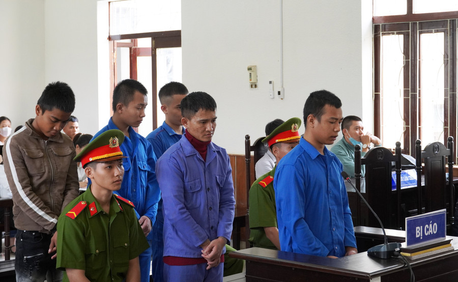 Các bị cáo tại phiên tòa. Ảnh: VL